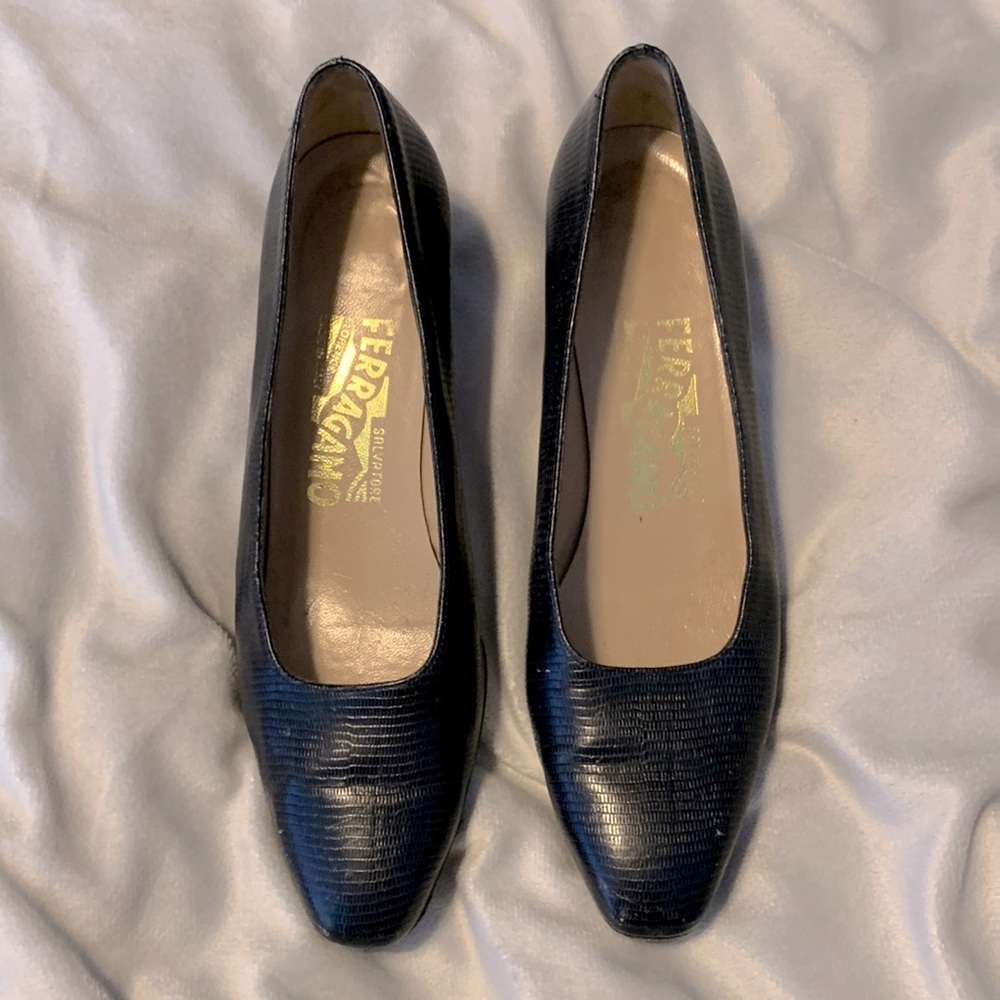 Salvatore Ferragamo Black Textured Leather Pumps